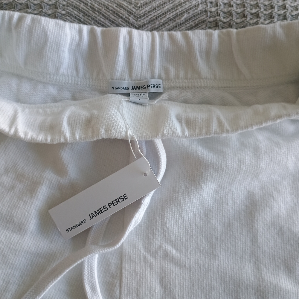 NEW Size 1. James Perse White shorts